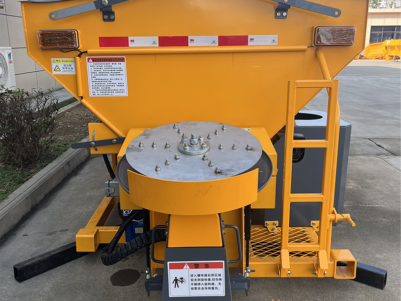 3方融雪劑撒布機(jī)